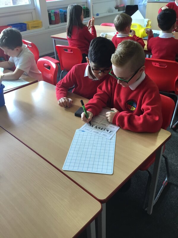 Image of Busy bees in Year 3! 
