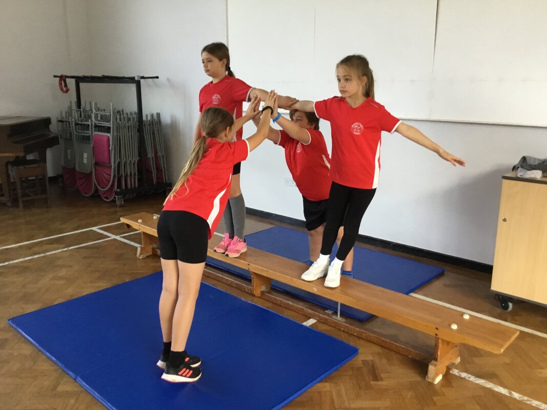 Image of Y5/6 Gymnastics - Balancing
